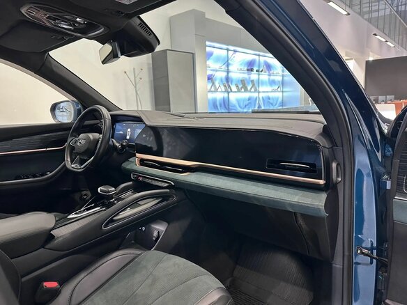 2023 Geely Monjaro I, синий, 2390000 рублей - вид 24