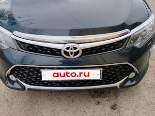 2017 Toyota Camry VII (XV50) Рестайлинг 2, серый, 2100000 рублей, вид 2