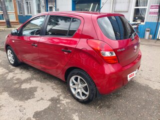 2010 Hyundai i20 I, красный, 450000 рублей, вид 5