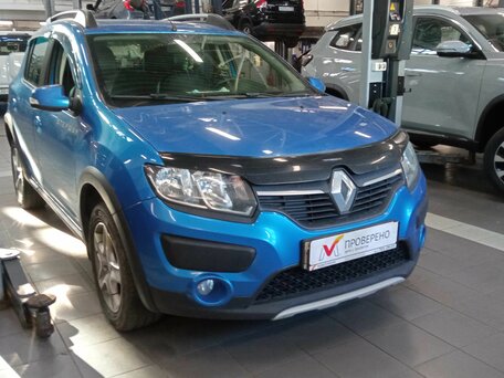 2016 Renault Sandero II, синий, 924000 рублей, вид 2
