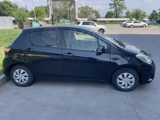 2020 Toyota Vitz III (XP130) Рестайлинг 2, чёрный, 810000 рублей, вид 3