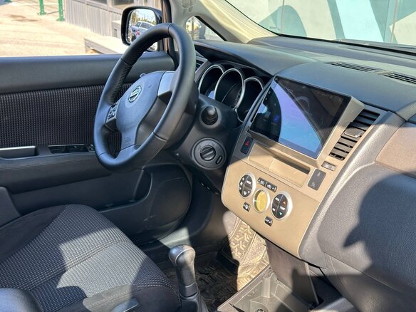 2011 Nissan Tiida I Рестайлинг, чёрный, 890000 рублей - вид 12