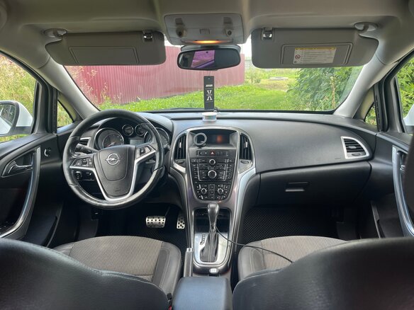 2012 Opel Astra J Рестайлинг, белый, 800000 рублей - вид 7