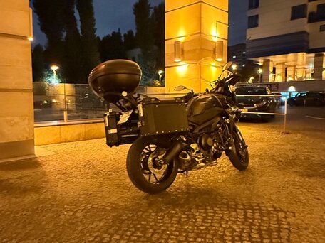 2018 Yamaha MT-09 Tracer (FJ-09), зелёный, 855000 рублей, вид 3