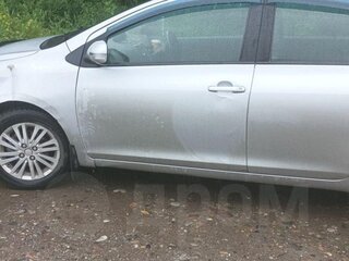 2009 Toyota Belta I, серый, 500000 рублей, вид 4