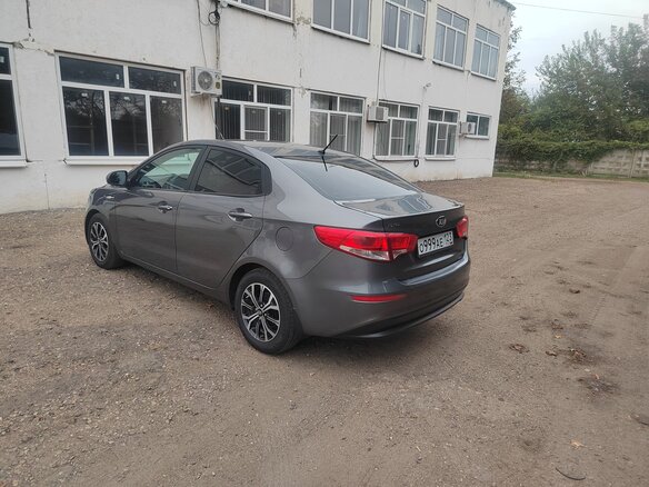 2016 Kia Rio III Рестайлинг, серый, 1200000 рублей - вид 7