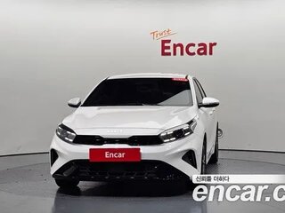 2022 Kia K3 II Рестайлинг, белый, 1947000 рублей, вид 3