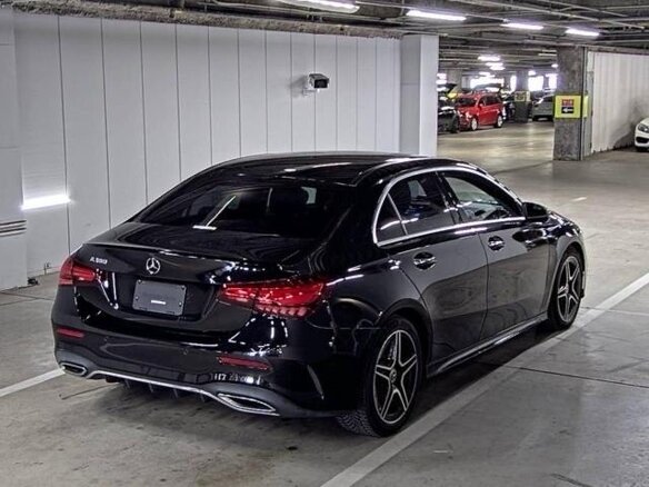 2023 Mercedes-Benz A-Класс 180 IV (W177) Рестайлинг, чёрный, 2090000 рублей - вид 3