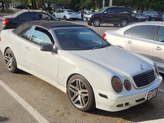 1999 Mercedes-Benz CLK-Класс 320 I (W208), белый, 540000 рублей, вид 3