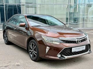 2018 Toyota Camry VII (XV50) Рестайлинг 2, коричневый, 2210000 рублей, вид 3