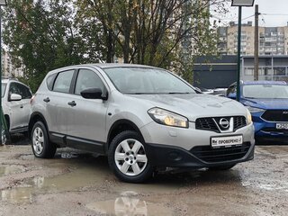 2010 Nissan Qashqai I Рестайлинг, серебристый, 629000 рублей, вид 3