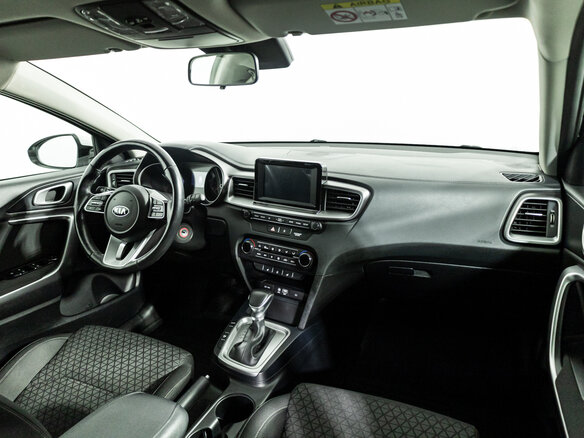 2019 Kia Ceed III, белый, 1899700 рублей - вид 8