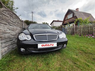 2005 Mercedes-Benz C-Класс 180 II (W203) Рестайлинг, чёрный, 650000 рублей, вид 2