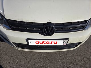 2010 Volkswagen Touareg II, белый, 2000000 рублей, вид 2