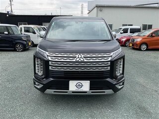 2023 Mitsubishi Delica D:5 I Рестайлинг, чёрный, 3000000 рублей, вид 2