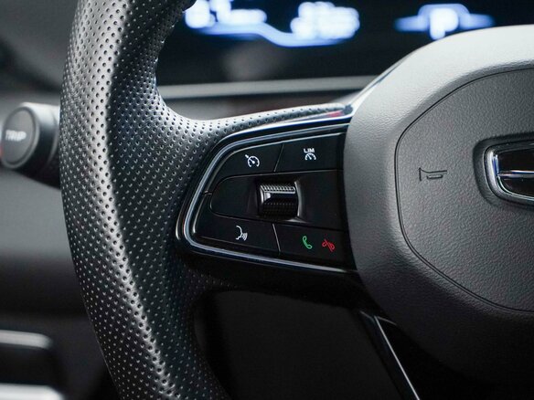 2023 Geely Coolray (Binyue Cool) I Рестайлинг, белый, 1899077 рублей - вид 13