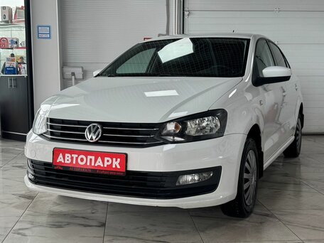 2017 Volkswagen Polo V Рестайлинг, белый, 999000 рублей, вид 2