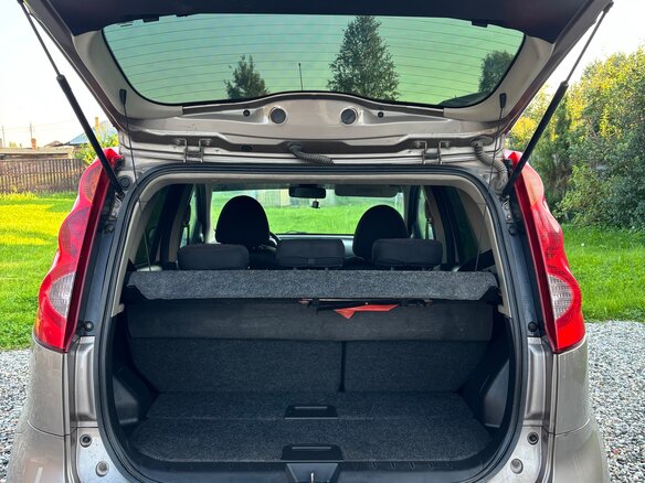2006 Nissan Note I, бежевый - вид 10