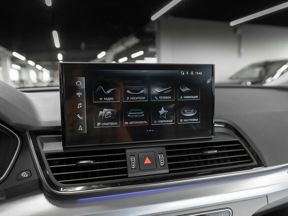 2021 Audi Q5 45 TFSI II (FY) Рестайлинг, белый, 4000000 рублей - вид 15