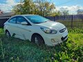 2011 Hyundai Solaris I, белый, 720000 рублей - вид 2