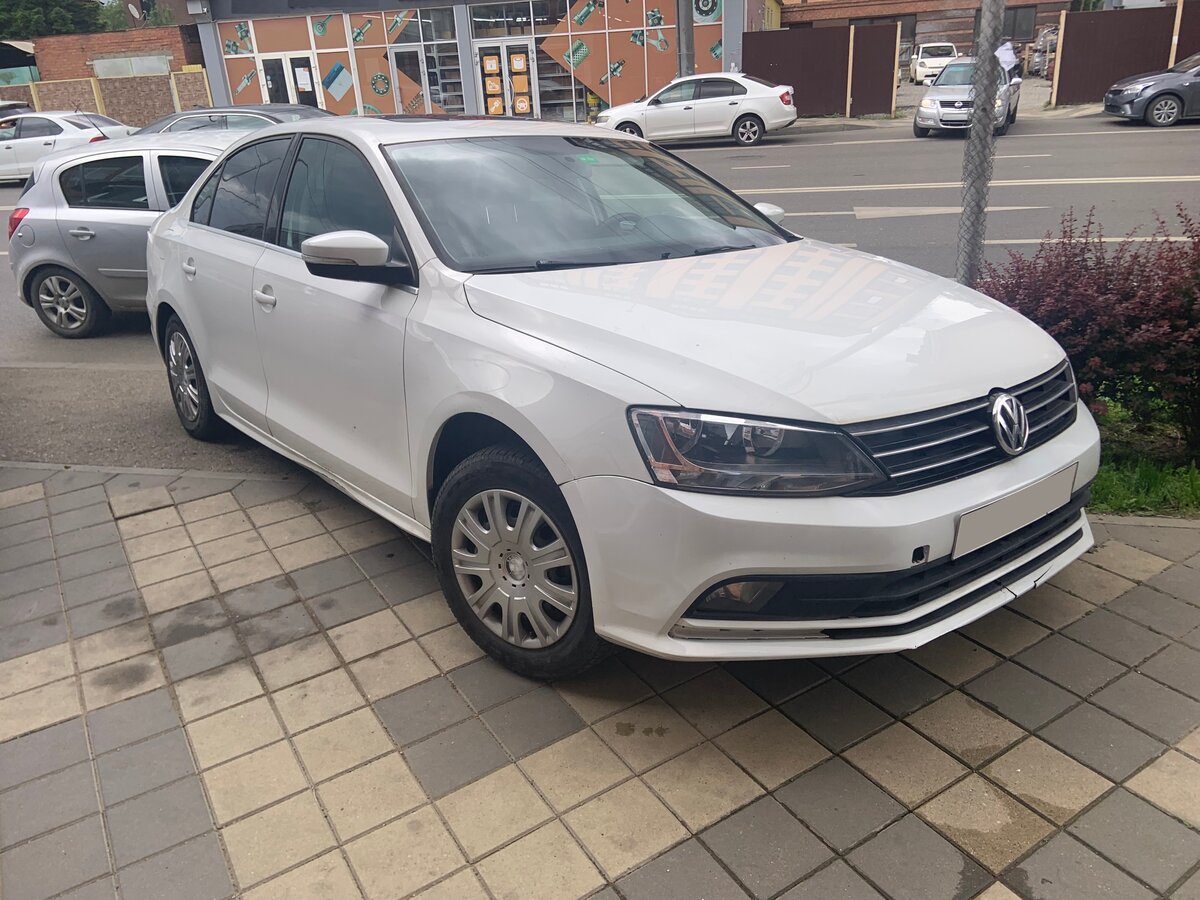 Открыть фотографии: Volkswagen Jetta VI Рестайлинг