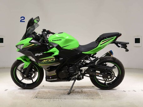 2024 Kawasaki Ninja 400, зелёный, 797000 рублей, вид 1