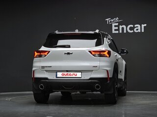 2023 Chevrolet TrailBlazer III, белый, 2190001 рублей, вид 4