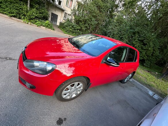 2009 Volkswagen Golf VI, красный, 730000 рублей - вид 15