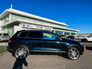 2015 Volkswagen Touareg II Рестайлинг, синий, 2700000 рублей, вид 4