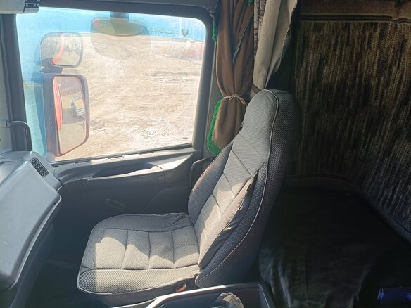 2005 Scania 4-Series, красный, 2400000 рублей - вид 18