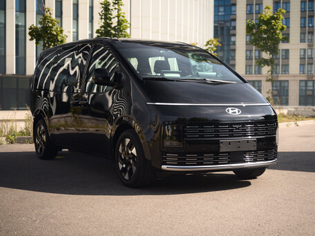 2026 Hyundai Staria I Рестайлинг, чёрный, 6790000 рублей, вид 3