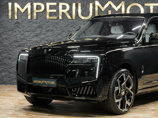 2025 Rolls-Royce Cullinan Black Badge I Рестайлинг (Series II), чёрный, 67500000 рублей, вид 3