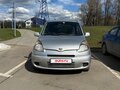 2001 Toyota FunCargo, серебристый - вид 2