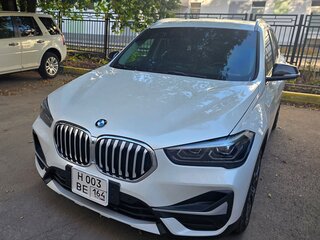 2021 BMW X1 20i xDrive II (F48) Рестайлинг, белый, 3370000 рублей, вид 2