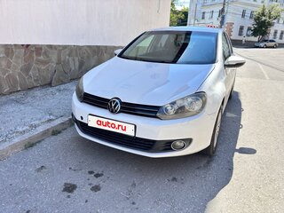 2011 Volkswagen Golf VI, белый, 700000 рублей, вид 1