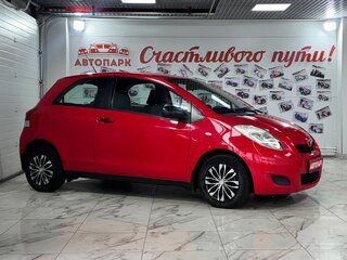 2010 Toyota Yaris II Рестайлинг, красный, 479000 рублей, вид 1