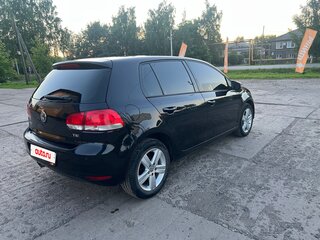 2010 Volkswagen Golf VI, чёрный, 815000 рублей, вид 5