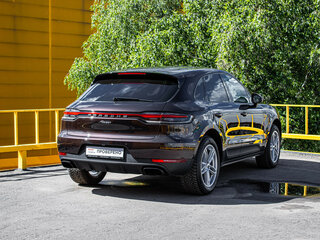 2019 Porsche Macan I Рестайлинг, коричневый, 4399999 рублей, вид 4