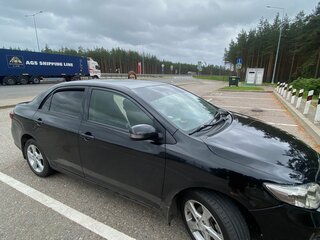 2011 Toyota Corolla X (E140, E150) Рестайлинг, чёрный, 950000 рублей, вид 3