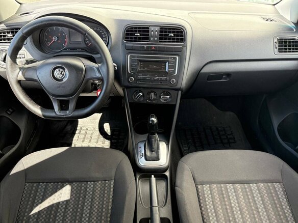 2019 Volkswagen Polo V Рестайлинг, белый - вид 8