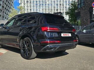 2020 Audi Q7 55 TFSI II (4M) Рестайлинг, чёрный, 6099000 рублей, вид 2
