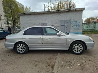 2011 Hyundai Sonata ТагАЗ IV (EF) Рестайлинг, серебристый, 500000 рублей, вид 3