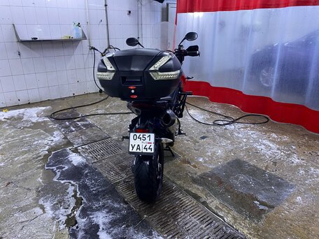 2013 Triumph Tiger 1050, красный, 540000 рублей, вид 3