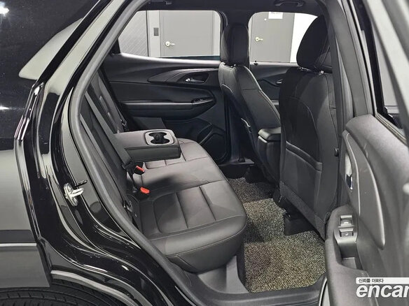 2022 Chevrolet TrailBlazer III, чёрный, 2630000 рублей - вид 8