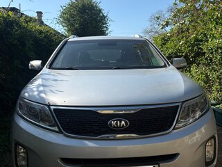 2014 Kia Sorento II Рестайлинг, серебристый, 1570000 рублей, вид 1