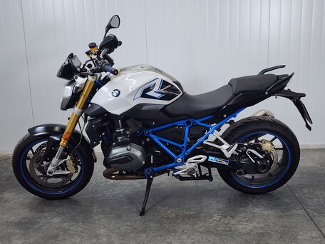 2017 BMW R 1200 R, белый, 699000 рублей, вид 5