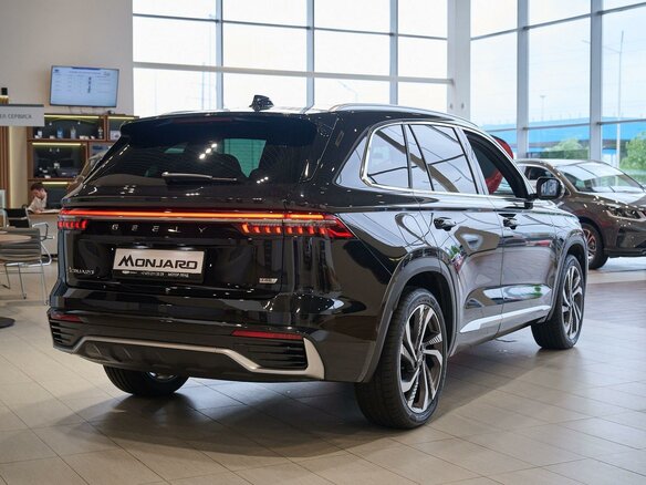 2026 Geely Monjaro I Рестайлинг, чёрный, 4700000 рублей - вид 4