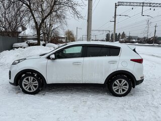 2018 Kia Sportage IV, белый, 1750000 рублей, вид 3