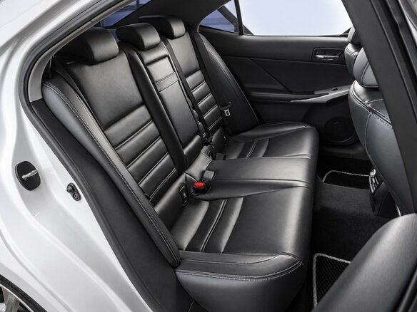 2013 Lexus IS 250 III, белый, 2099000 рублей - вид 12
