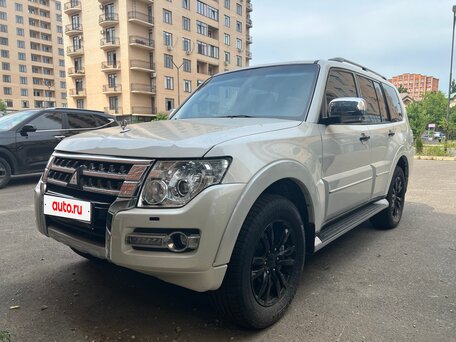 2019 Mitsubishi Pajero IV Рестайлинг 2, белый, 3800000 рублей, вид 1